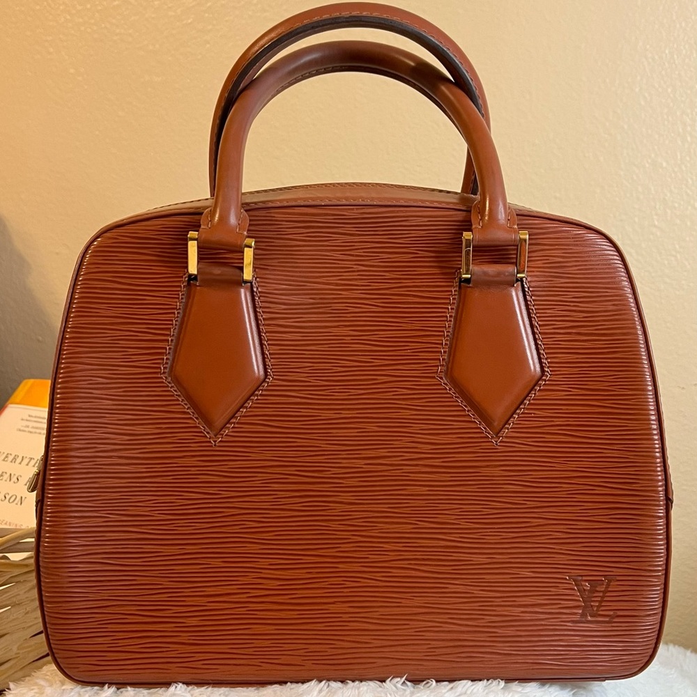 🌺🌺SOLD🌺🌺Louis Vuitton Epi Pont Neuf Brown Leather Handbag